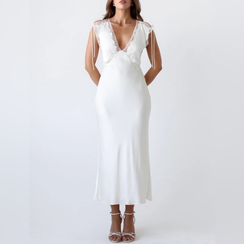 zimmermann midi dress Mahon Picnic in Island Blue and a relaxed tunic tulle ball gown Black Dress For Women Color:French Press